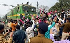 IN PICS | Farmers Squat On Tracks As Nationwide Rail Roko Protest Ends Peacefully; Railways Says Negligible Impact