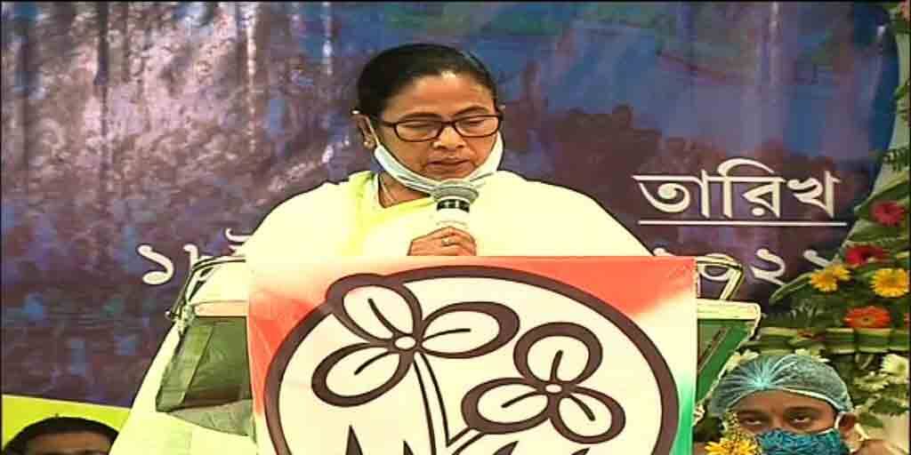 West Bengal Election 2021 LIVE Updates WB Election 2021 Amit Shah Rally Mamata Banerjee Rally Abhishek Banerjee WB Election 2021 LIVE Updates: ফাইভ স্টার থেকে খাবার আসছে, একটু ছিঁড়ে মুখে দিচ্ছেন,পুরোটা খান না: মমতা