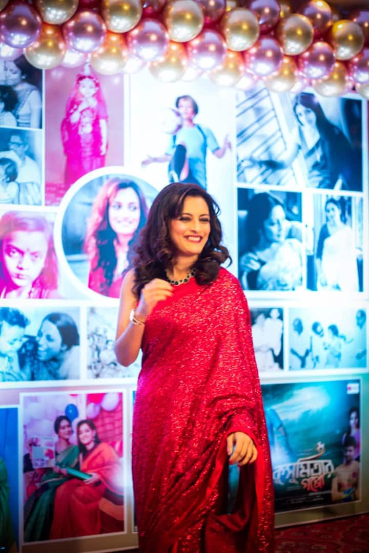 ছবি সৌজন্যে: উষসী চক্রবর্তীর ফেসবুক