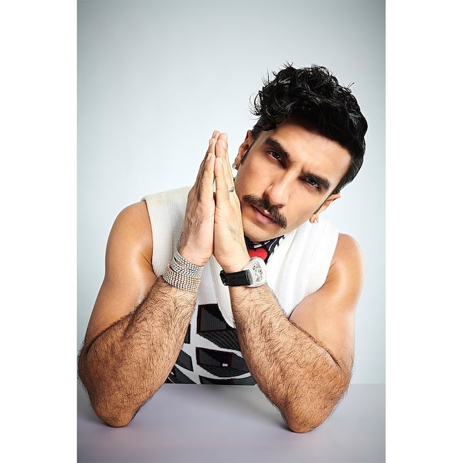 Ranveer Singh's killer looks will make your heart skip a beat; view pics