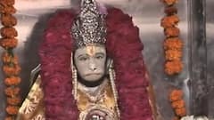 Devotees rebuild Hanuman temple of Delhi's Chandni Chowk overnight after demolition