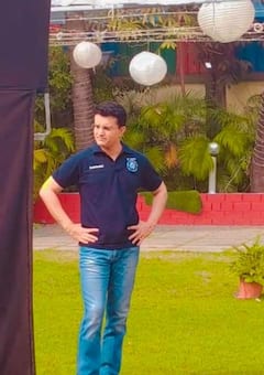 Sourav Ganguly: সুস্থ হয়ে উঠছেন সৌরভ, বাড়িতেই সারলেন আইএসএলের শ্যুটিং