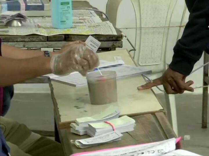 Voting is being held for a total of 575 seats with each ward has four corporators and 2,276 candidates - 577 from BJP,  566 from Congress, 470 from AAP, 91 from NCP, 353 from other parties and 228 Independents, officials informed. (Image/ANI)
