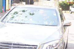 IN PICS | Kareena Kapoor Khan Welcomes Baby Boy; Saif, Taimur And Others Clicked On The Way To Hospital