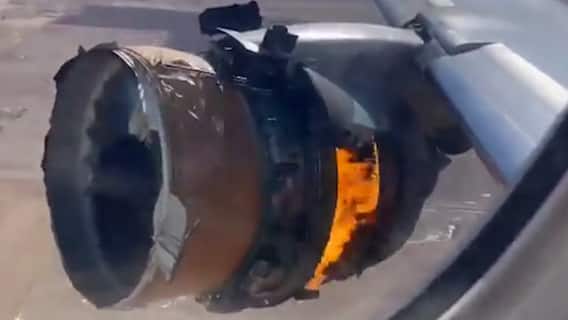 Emergency landing of a plane after engine catches fire in Colorado, US