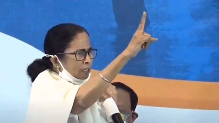 West Bengal Election 2021: CM Mamata Banerjee challenges opposition on Khela Hobe and will be goalkeeper ahead of elections WB Election 2021 News: ক্যাপ্টেনই গোলরক্ষক, ভোটপ্রচারে শান বাঁকুড়ায়