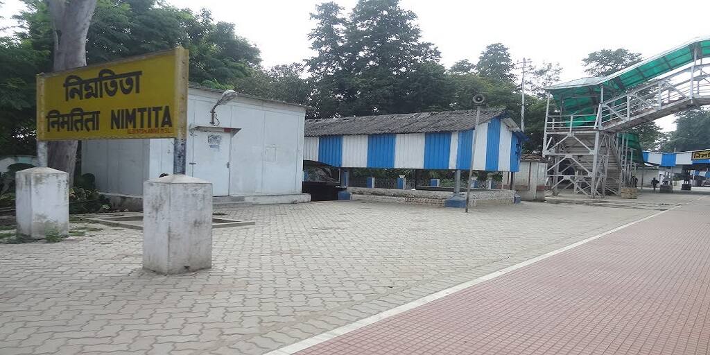 Nimtita Blast Case: নিমতিতা স্টেশনের মাত্র ৫ কিমি দূরে উদ্ধার বস্তা ভর্তি গানপাউডার ! Nimtita Blast Case: 3kg gunpowder seized from 5 km away from Nimtita Station Nimtita Blast Case: নিমতিতা স্টেশনের মাত্র ৫ কিমি দূরে উদ্ধার বস্তা ভর্তি গানপাউডার !