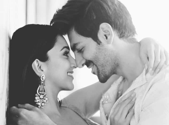 The makers of the film have finally announced the release date of 'Bhool Bhulaiyaa 2'. The film will entertain the audience from November 19, 2021. Kiara Advani took to social media to share a love-filled photo with Kartik Aaryan to reveal the film's release date.
