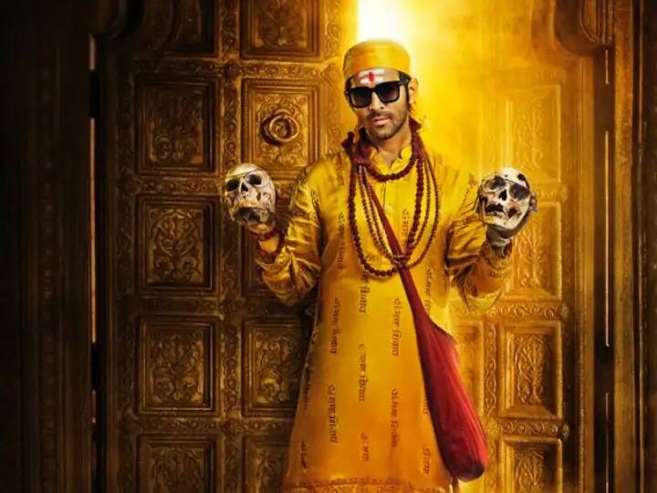 ভুল ভুলাইয়া টু-তে মুখ্য চরিত্রে অভিনয় করবেন কার্তিক আরিয়ান। এই ঘোষণা হওয়ার পর থেকেই দর্শকদের মধ্য়ে বাড়ছিল আকর্ষণ। একইসঙ্গে ছবিতে অভিনয় করবেন কিয়ারা আডবাণী এবং টাব্বুকে।