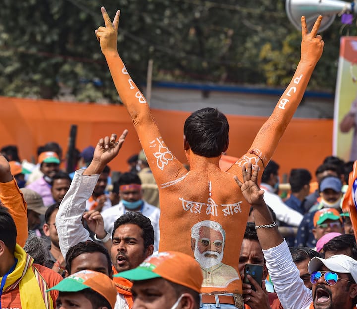 মোদি বলেছেন, 'এই রাজ্যে বিজেপি এলে তোলাবাজি মুক্ত বাংলা হবে।'