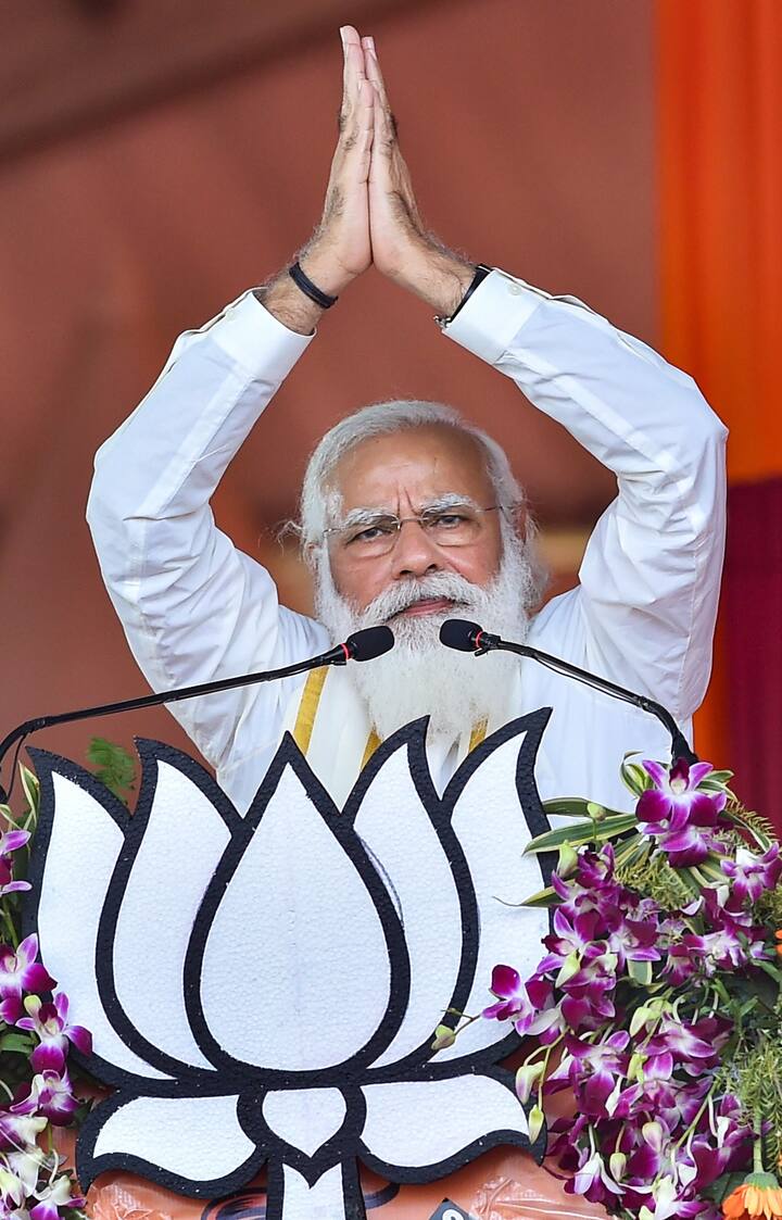 Hailing the saffron party, PM Modi asserted that BJP will ensure emplyement and over-all development in Bengal. 