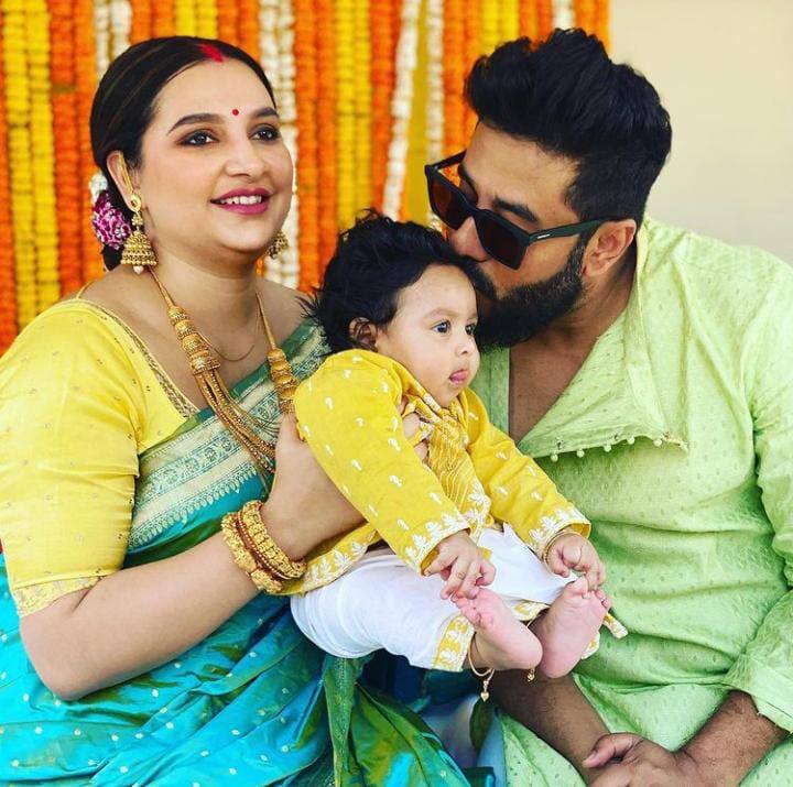 দেখতে দেখতে প্রায় ৬ মাস পার। খুব তাড়াতাড়ি বড় হয়ে যাচ্ছে রাজ চক্রবর্তী আর শুভশ্রী গঙ্গোপাধ্যায় পুত্র ইউভান। আজ ছিল তাঁর অন্নপ্রাশনের অনুষ্ঠান।