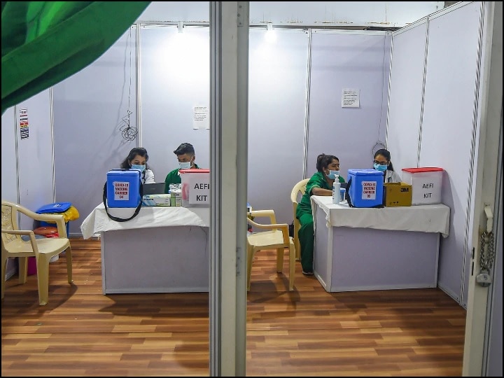চশমা পরলে করোনা সংক্রমণের আশঙ্কা তিন গুণ কমে, দাবি গবেষণা রিপোর্টে