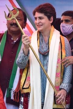 IN PICS | Priyanka Gandhi Visits Kisan Mahapanchayat In Mathura, Pays Obeisance At Sri Bankey Bihari Temple