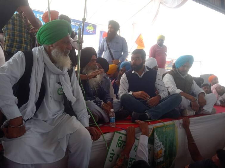 Lakha Sidhana Reached Bathinda Rally ਗ੍ਰਿਫਤਾਰੀ ਤੋਂ ਬੇਪ੍ਰਵਾਹ ਬਠਿੰਡਾ ਰੈਲੀ 'ਚ ਪਹੁੰਚਿਆ ਲੱਖਾ ਸਿਧਾਣਾ