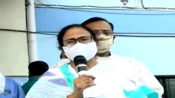 Attack on Jakir Hossain: 'ভালো আছেন জাকির', মন্ত্রী Jakir Hossain-কে দেখে জানালেন Mamata Banerjee