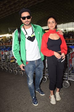 PICS | Lovebirds Aly Goni & Jasmin Bhasin Spotted At The Airport Post 'Bigg Boss 14' Grand Finale