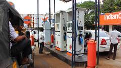 Petrol and Diesel price | पेट्रोल डिझेलच्या किंमतीत कोणतीही वाढ नाही, सलग तेराव्या दिवशी किंमती स्थिर