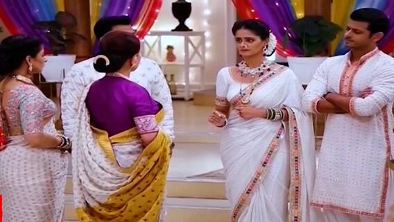 Anupamaa: Drama during the party of Vanraj | Saas Bahu Aur Saazish (24.02.2021)