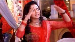 Apna Time Bhi Aayega: Love is in the air for Raja, Rani