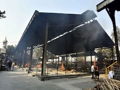 J&K: Muslims Perform Last Rites Of Kashmiri Pandit In Kulgam