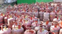 Morning Headlines: কলকাতায় LPG-র দাম বেড়ে হল ৮২০.৫০ টাকা ও অন্য খবর