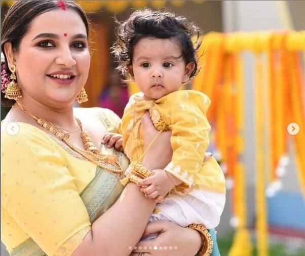 গত সোমবার ছোট্ট ইউভানের মুখে ভাত ছিল। দাদুর কোলে বসে পায়েস খেয়ে, সমস্ত নিয়ম মেনে হয় অন্নপ্রাশনের আয়োজন।