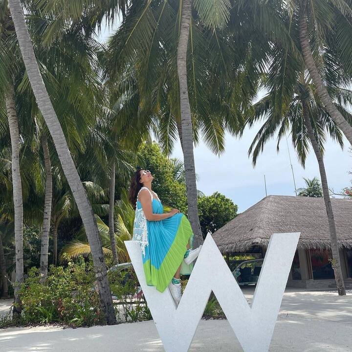 Recently, Bipasha and Karan Singh Grover were spotted having a vacation in the Maldives. Image courtesy – Bipasha Basu (@bipashabasu/Instagram)