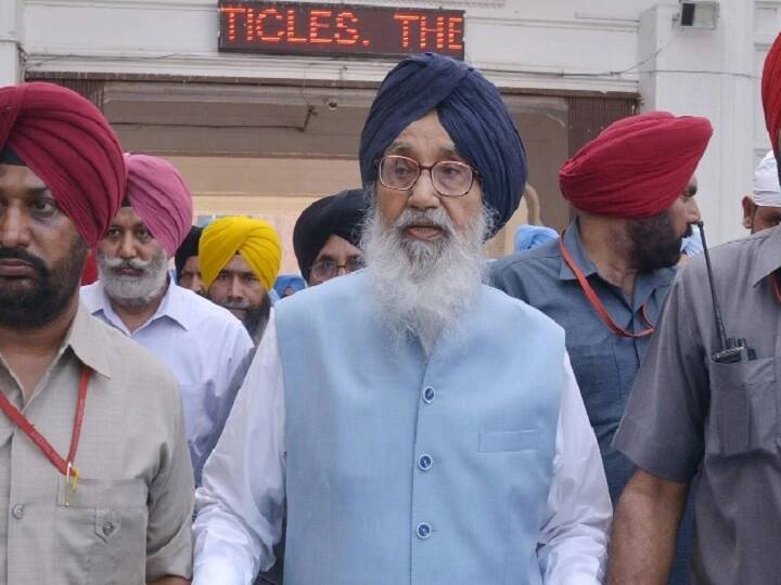 Prakash Singh Badal on Farmers Protest ਕਿਸਾਨ ਅੰਦੋਲਨ ਬਾਰੇ ਬਾਦਲ ਨੇ ਕਹੀ ਵੱਡੀ ਗੱਲ, ਕਈ ਹਫਤਿਆਂ ਮਗਰੋਂ ਘਰੋਂ ਨਿਕਲੇ