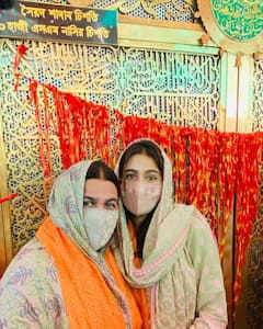 PICS: Sara Ali Khan Twins With Mom Amrita Singh In Green As They Visit Ajmer Sharif, Wishes Fans 'Jumma Mubarak'