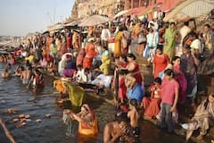 গঙ্গা স্নান থেকে পুজো, দেশজুড়ে মাঘী পূর্ণিমার নানা ছবি