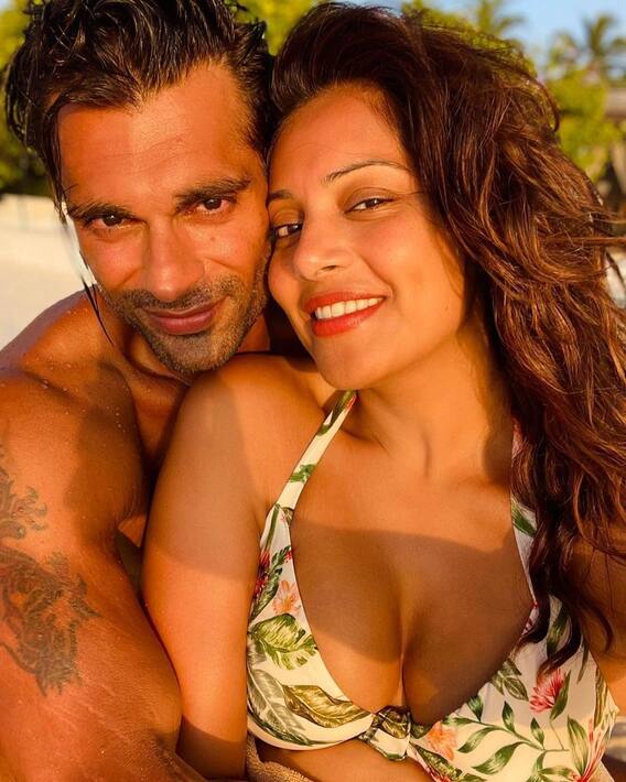 Karan Singh Grover recently posted several stunning clicks from their vacation on social media. The caption for the post read, "May the universe bless everyone with infinite unconditional love."
