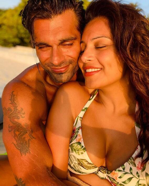 The two lovebirds were all smiles while striking a pose for the camera. Bipasha also treated the fans with new set of pictures from the vacation.