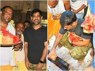 MS Dhoni Visits Ranchi's Dewri Temple Ahead Of IPL 2021; Fans Assemble To Catch A Glimpse