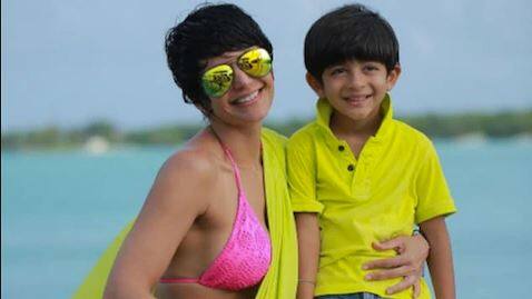 ਇਨ੍ਹਾਂ ਅਭਿਨੇਤਰੀਆਂ ਤੋਂ ਇਲਾਵਾ ਮਸ਼ਹੂਰ ਹੋਸਟ ਅਤੇ ਅਭਿਨੇਤਰੀ ਮੰਦਿਰਾ ਬੇਦੀ ਨੇ ਵੀ ਆਪਣੇ ਬੱਚੇ ਦੇ ਜਨਮ ਲਈ ਸੀ-ਸੈਕਸ਼ਨ ਦੀ ਚੋਣ ਕੀਤੀ। ਮੰਦਿਰਾ ਨੇ 14 ਫਰਵਰੀ 1999 ਨੂੰ ਰਾਜ ਕੌਸ਼ਲ ਨਾਲ ਵਿਆਹ ਕੀਤਾ ਸੀ। ਅਤੇ 12 ਸਾਲਾਂ ਬਾਅਦ, ਉਸ ਨੇ ਪਹਿਲੇ ਬੱਚੇ ਵੀਰ ਨੂੰ ਜਨਮ ਦਿੱਤਾ।