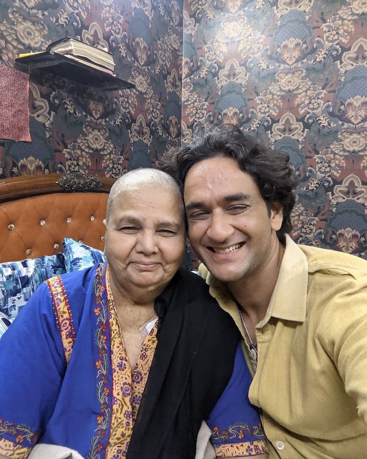 Bigg Boss 14 contestant Vikas Gupta met Rakhi Sawant's mother Jaya Bheda, who is undergoing cancer treatment at a hospital in Mumbai. Gupta penned a heartfelt post for Rakhi and her mother on social media, lauding the dancer for entertaining the viewers despite the turmoil in her personal life.