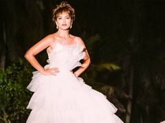 Sunny Leone ਨੇ ਕਿਸ ਨੂੰ ਦਿੱਤਾ ਵਿਆਹ ਦਾ ਸੱਦਾ, ਲਿਖਿਆ-Marry Me, ਦੇਖੋ ਵਿਆਹ ਦੇ ਜੋੜੇ 'ਚ ਤਸਵੀਰਾਂ