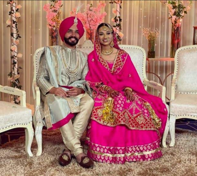 ਸੂਤਰਾਂ ਮੁਤਾਬਕ ਇਹ ਇਕ ਅਰੇਂਜ ਮੈਰਿਜ ਹੈ ਤੇ ਕੁੜੀ ਕੈਨੇਡਾ ਤੋਂ ਹੈ। ਸੁੱਖ ਦੇ ਕਈ ਗੀਤ ਹਿੱਟ ਰਹੇ ਹਨ ਤੇ ਜਲਦ ਹੀ ਸੁੱਖ ਆਪਣੀ ਟੀਮ ਦੇ ਨਾਲ ਫ਼ਿਲਮੀ ਦੁਨੀਆਂ 'ਚ ਕਦਮ ਰੱਖਣਗੇ