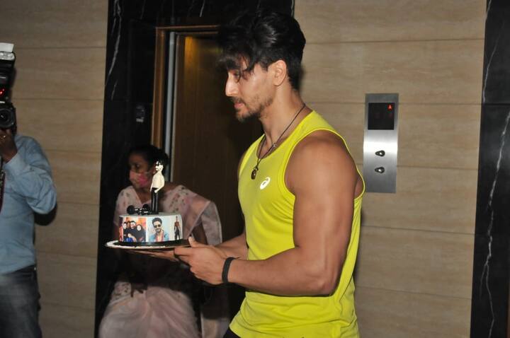 Tiger is known to be a fitness enthusiast and has made a name for himself in the Hindi film industry with his amazing work. (Image courtesy - Manav Manglani)