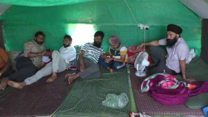 ਕੇਂਦਰ ਸਰਕਾਰ ਵੱਲੋਂ ਪਾਸ ਕੀਤੇ ਗਏ ਖੇਤੀਬਾੜੀ ਕਾਨੂੰਨਾਂ ਵਿਰੁੱਧ ਕਿਸਾਨ ਲਗਾਤਾਰ ਦਿੱਲੀ ਦੀਆਂ ਸਰਹੱਦਾਂ 'ਤੇ ਬੈਠੇ ਹਨ। ਉਧਰ ਸਿੰਘੂ ਸਰਹੱਦ 'ਤੇ ਹੁਣ ਗਰਮੀ ਨੂੰ ਵੇਖਦਿਆਂ ਕਿਸਾਨਾਂ ਨੇ ਖਾਸ ਤਿਆਰੀਆਂ ਵੀ ਸ਼ੁਰੂ ਕਰ ਦਿੱਤੀਆਂ ਹਨ।