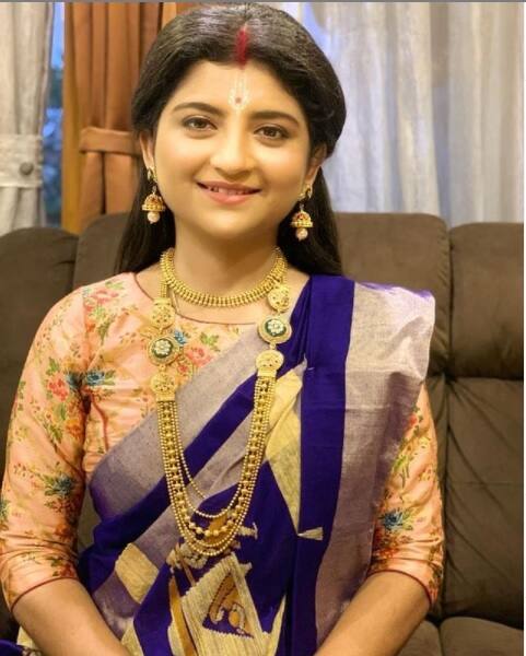 তাঁর ইউএসপি ছিল কীর্তন। রিয়েলিটি শো-এর মঞ্চ থেকে উত্থান। এরপর ছবিতে প্লেব্যাকের সুযোগ। অদিতি মুন্সি। আজ তৃণমূলে যোগ দেওয়ার পর ফের শিরোনামে তিনি।