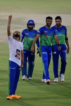 PSL 2021 (PICS): Imran Tahir's Heartfelt Tribute To Coach & Cricketer Tahir Mughal Who Succumbed To Cancer