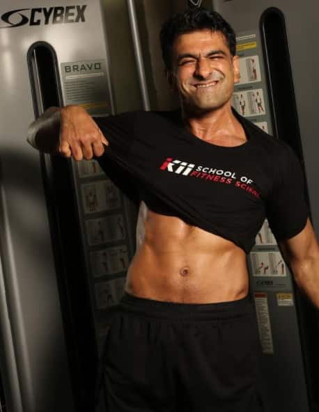 Recently Eijaz also impressed his fans as he shared a picture of his fit body flaunting his abs