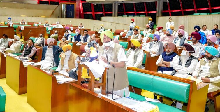 Punjab Vidhan Sabha, Speaker Rana KP Singh adjourned all the Akali Dal MLAs for the rest of the budget session Punjab Vidhan Sabha: ਹਾਈ ਵੋਲਟੇਜ਼ ਡਰਾਮਾ! ਪੁਲਿਸ ਨੇ ਅਕਾਲੀ ਵਿਧਾਇਕ ਚੁੱਕ ਕੇ ਵਿਧਾਨ ਸਭਾ ’ਚੋਂ ਬਾਹਰ ਕੱਢੇ