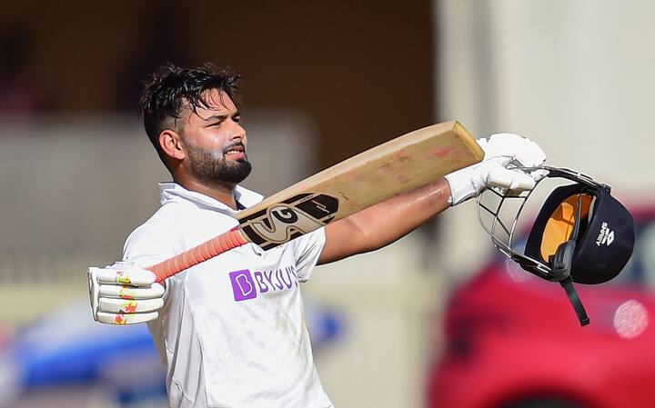 এদিন ভারতীয় ইনিংসে অনেকটাই অ্যাঙ্করের ভূমিকায় দেখা গিয়েছে পন্থকে।
