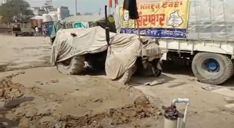 Farmers at Singhu Border done their borewells due to summers ਸਿੰਘੂ ਬਾਰਡਰ 'ਤੇ ਕਿਸਾਨਾਂ ਨੇ ਕਰਵਾਏ ਆਪਣੇ ਬੋਰ, ਹੁਣ ਪੱਕੀ ਤਿਆਰੀ 'ਚ ਜੁਟੇ ਅੰਦੋਲਨਕਾਰੀ