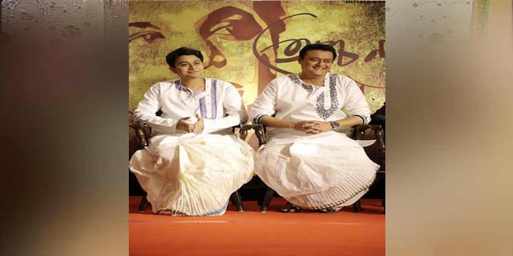 ছবিতে উত্তমকুমারের ভূমিকায় দেখা যাবে অভিনেতা শাশ্বত চট্টোপাধ্যায়কে। মহরৎ-এও উত্তমকুমারের বেশেই হাজির ছিলেন তিনি। একেবারে সাবেকি পোশাকে অভিনেতাকে বেশ মানিয়েছিল।