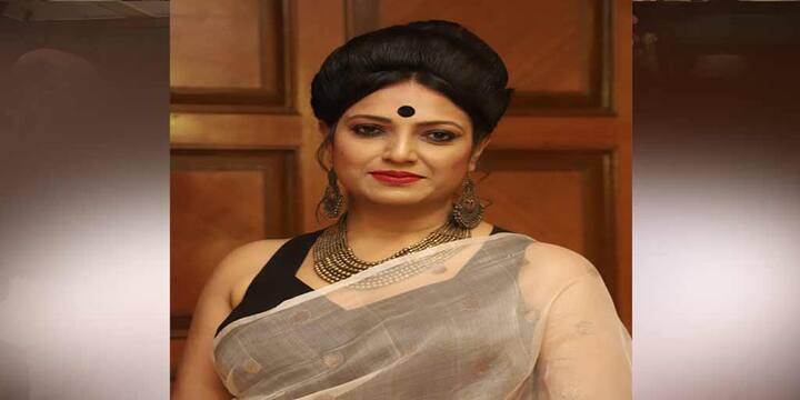 গৌরী দেবীর ভূমিকায় দেখা যাবে শ্রাবন্তী চট্টোপাধ্যায়কে। যদিও বিজেপিতে যোগদান সংক্রান্ত কাজে ব্যস্ত থাকার ফলে এদিন ছবির মহরতে উপস্থিত হতে পারলেন না তিনি। সুমিত্রা মুখোপাধ্যায়ের ভূমিকায় দেখা যাবে সম্পূর্ণা লাহিড়ীকে। সুপ্রিয়া দেবীর ভূমিকায় দেখা যাবে সায়ন্তনী রায়চৌধুরীকে।