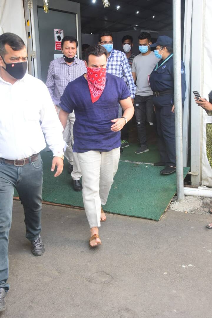 The 'Jawaani Jaaneman' actor was snapped by the shutterbugs while he made an exit from the vaccination centre. He was seen in white pants, blue shirt and chappals.