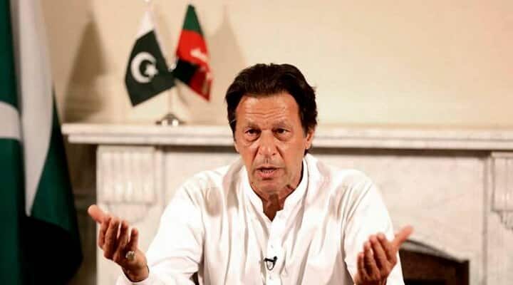 Pakistan Political Crisis: ইমরান খানের পক্ষেই আস্থাভোট Pakistan Political Crisis Prime Minister Imran Khan seeking vote confidence National Assembly today Foreign Minister Shah Mahmood Qureshi tables resolution voting today Pakistan Political Crisis: ইমরান খানের পক্ষেই আস্থাভোট